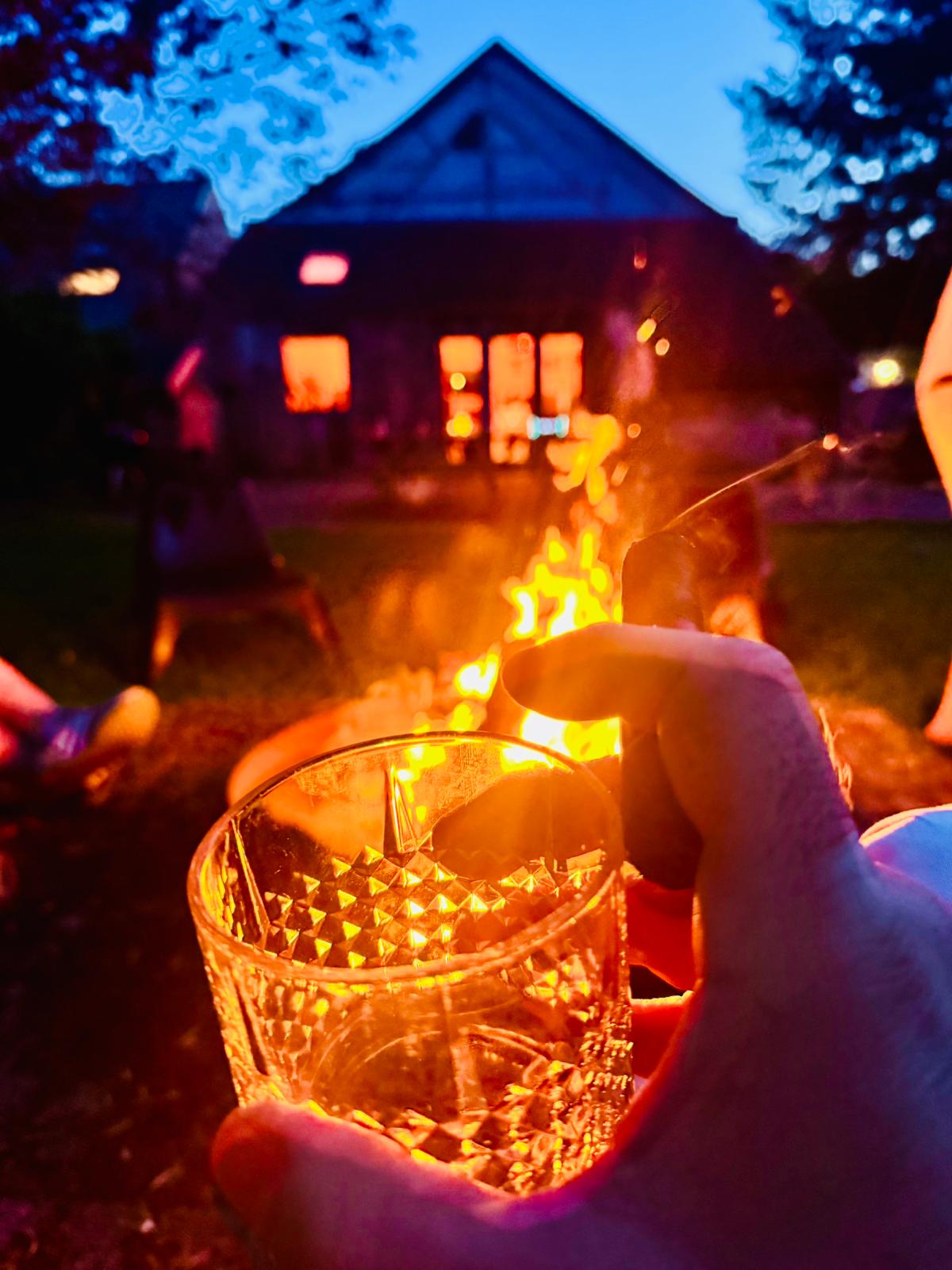 Verre au coin du feu